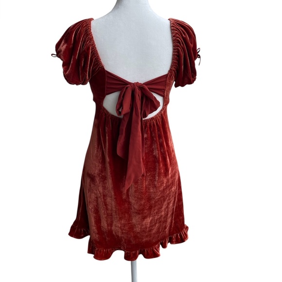 Urban Outfitters Rust Velvet Dress. Small. NWT - Picture 2 of 10